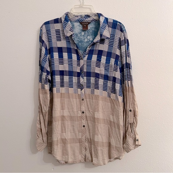 Multiples | Long Sleeve Button Down Checkered Paisley Print Button Open Back - Picture 2 of 4